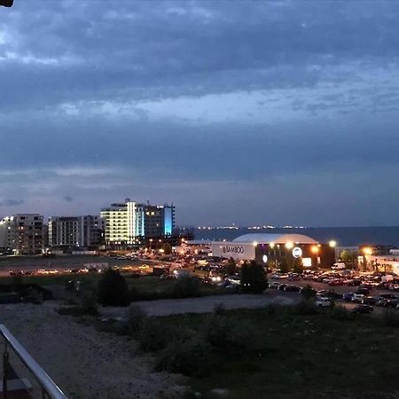 Monalissa Summerland Apartment Mamaia Exterior foto